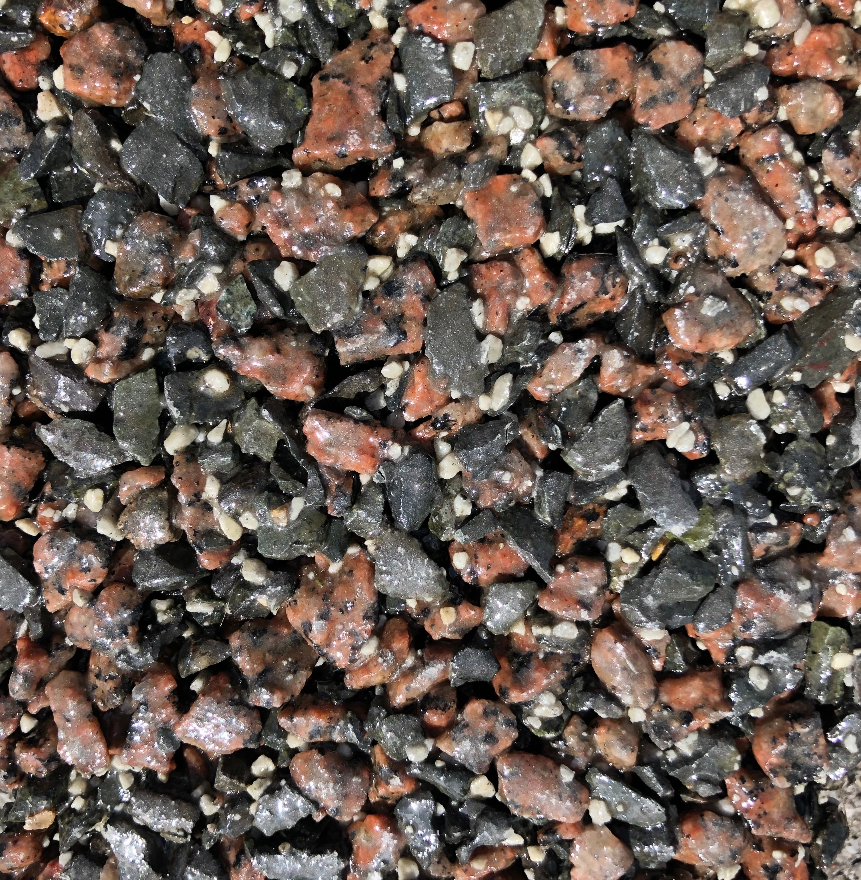 Sunset Black Granite (950lb bags)